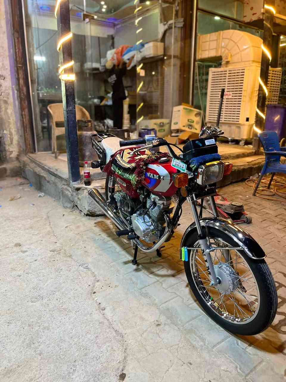 سلام عليكم اربعه كير للبيع مديل 27  سكنر ما مفتوحه لا تنقيص ولا تبخير دراجه خير من الله سعر 850 وبيه مجال حك لجيه مكان نجف الحيدريه  رقم *********** وبي واتساب
