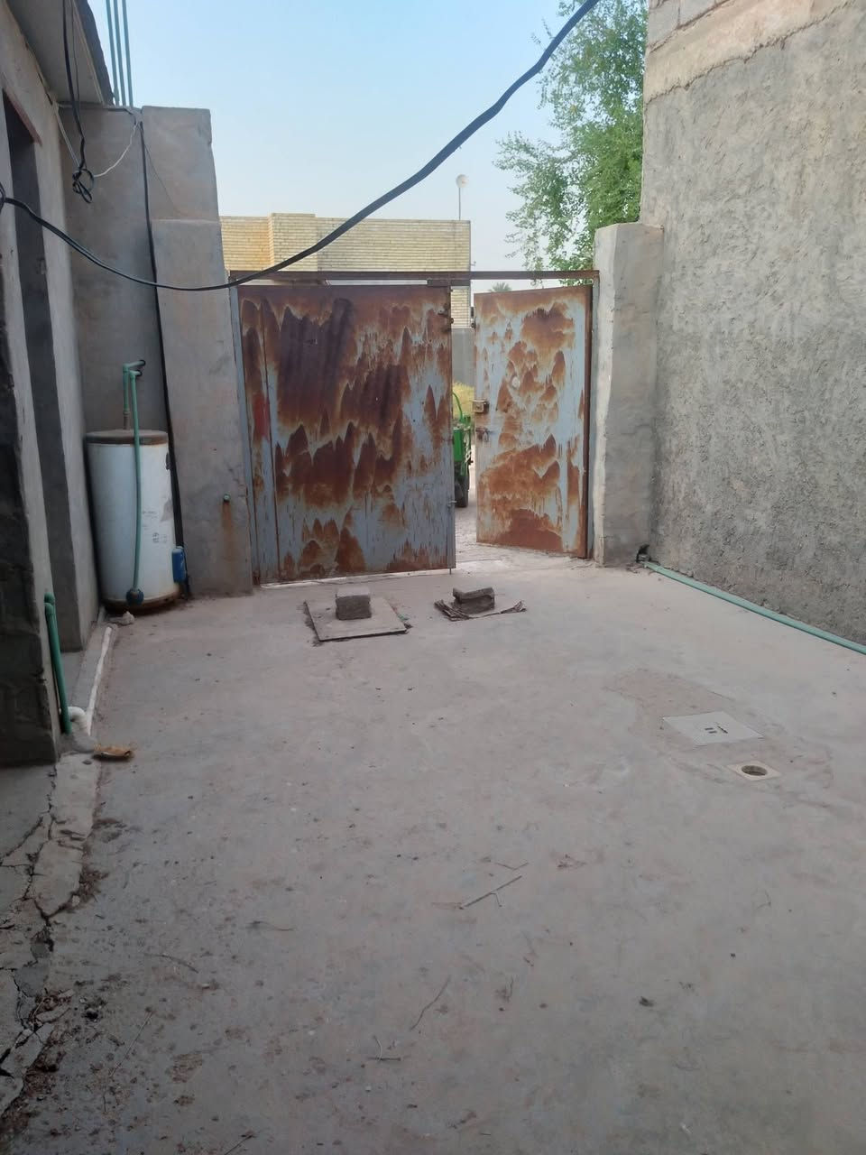 بطويريج البياش • ١٠٠م • أسهم بسمي