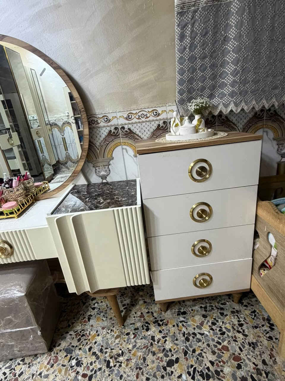 للبيع • واتساب