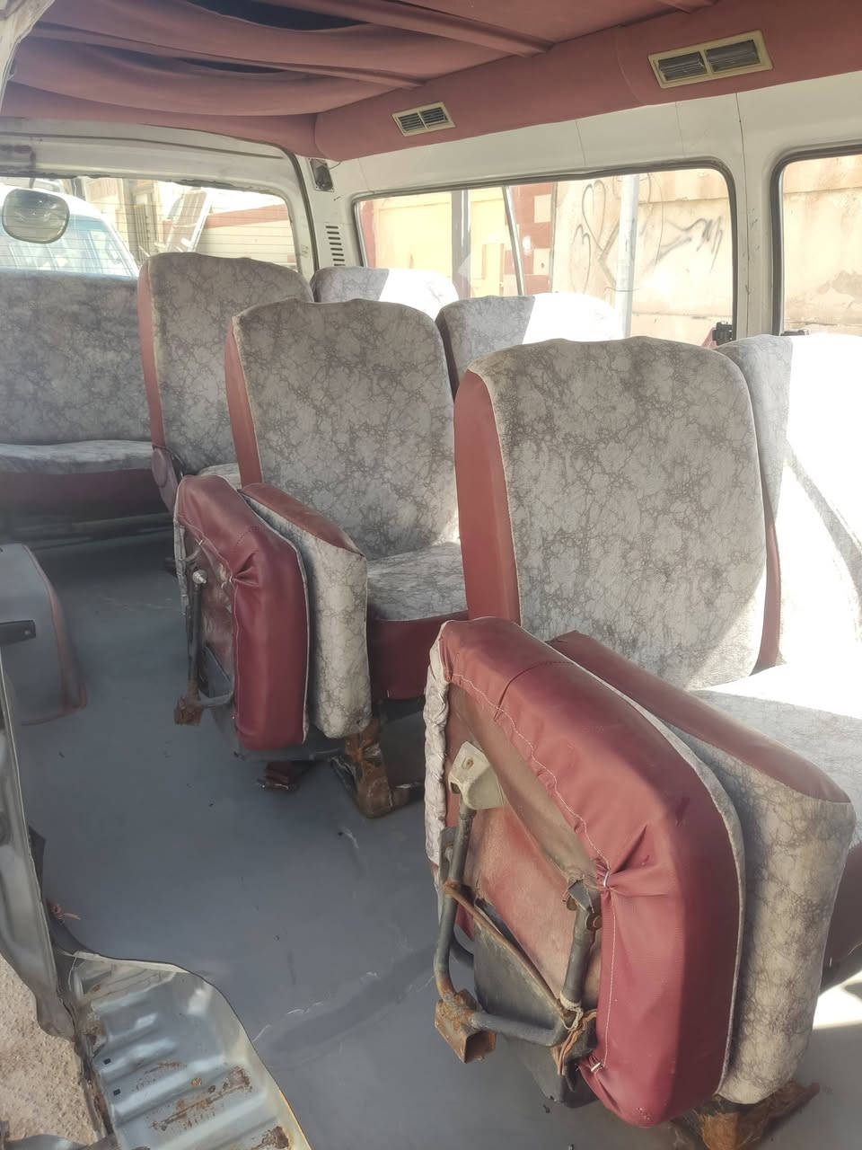 مديل 11 • رقم احمر • نجف
