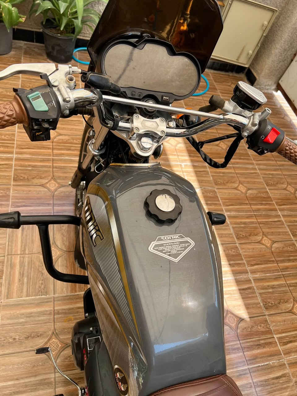 السلام عليكم
دراجه سونك N-MAX موديل 26
مكينه 200cc ضاغطة وزنجيل CBF
كفاله عامة شرط مكينه بعدها وضع شركة
استخدام شخصي اوراق سكنر
السعر ٩٥٠ قفل
مكاني ناحية كنعان
للتواصل وللاستفسار ***********
