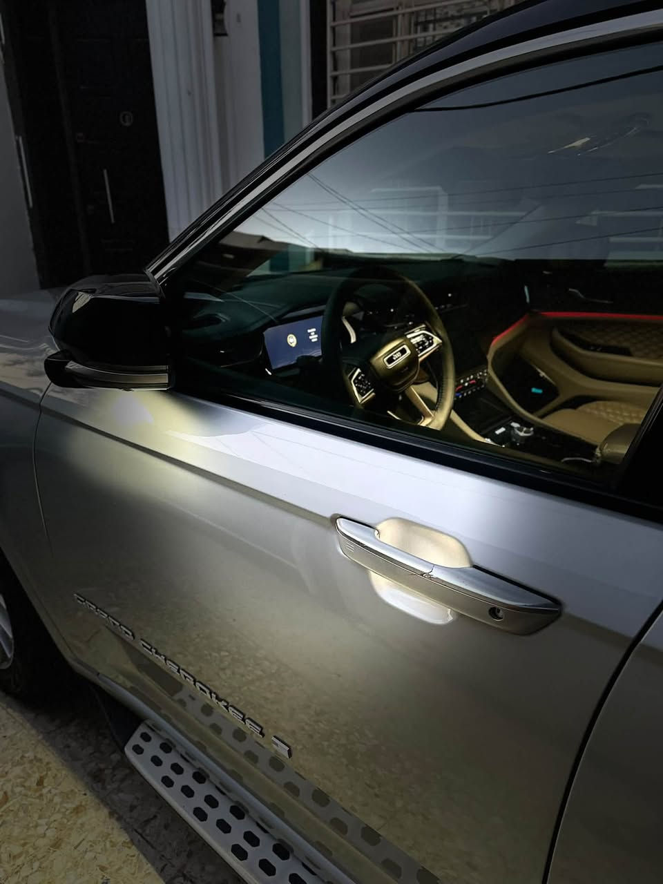 جيب سمت ريزرف(فقط للبيع)
الموديل :2023
المحرك : . V6. 3.6L 
1c4rjkegop8722540:رقم شاصي
المواصفات :
* دفع رباعي 4x4 . 
* نظام تعليق هوائي (جكات). 
مساج كشنات
كاميرات عدد (7)
السعر//36$
***********
