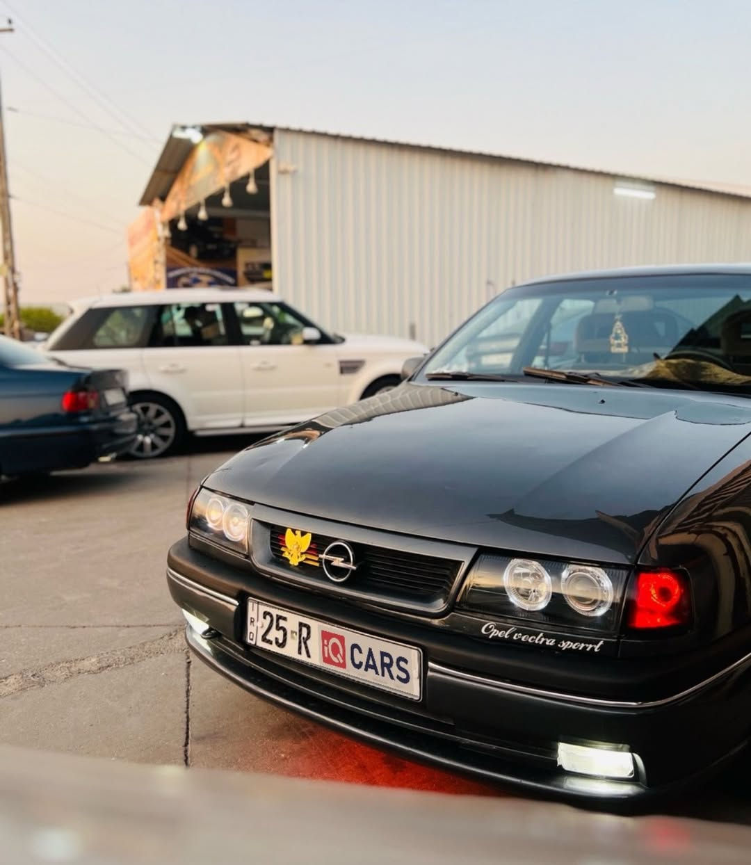 سلام عليكم اوبل فكترا للبيع موديل 1995  محرك 20 سيارة نضيف مابي اي عيب شرط كير مكينه  سنوية لحد 2029 ورقه بانزين  بي رقم كركوك  شرط تحويل صبغ عام للجمالية سعر44 مجال للطيبين مكان كركوك استفسار خابر رقم ***********
