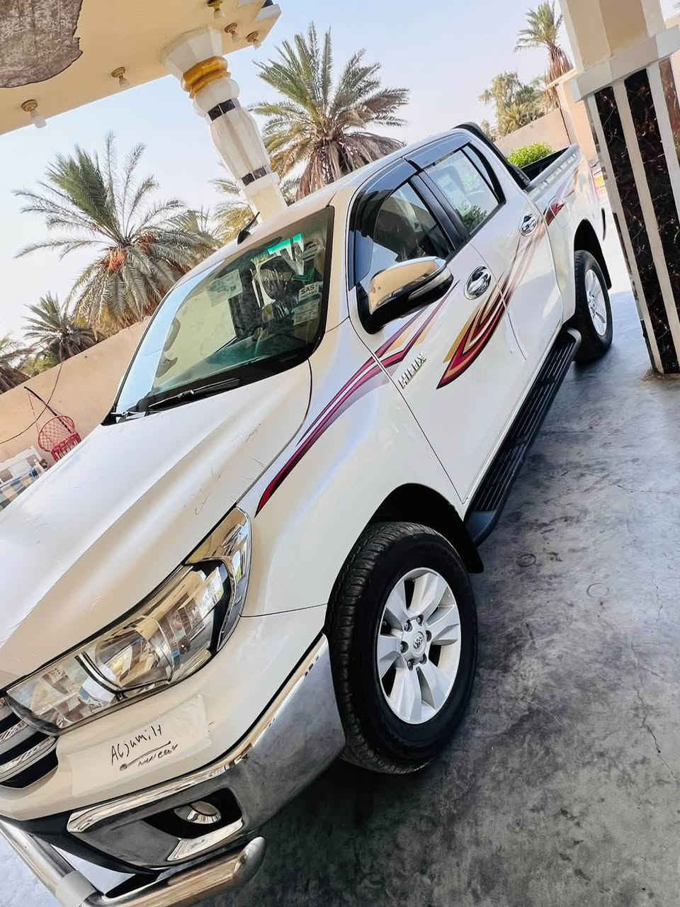 سلام عليكم لبيع تيوتا هايلوكس موديل 2017 السياره بيها 3. قطع صبغ بدون دواخل بدون اي شي اثر 
شخوط و الباقي
مكفول كفاله عامه كير مكينه كله جدد 

تبريد  صدر حداديه كلها جديده 
السياره ماشيه 133. ألف حقيقي 
السياره رقم بغداد. بسمي تحويل مباشر 
العنوان تقاطع نهروان بنفس التقاطع 

الستفسار ***********

