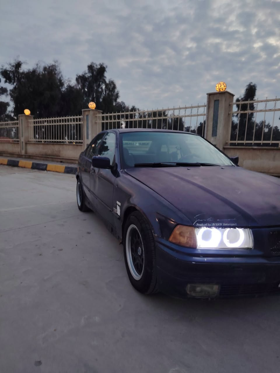 Bmw E36 318
للبيع محرك وكير شرط صبغ عام محرك 4 18 طخم تاير كدام وره جديد دبلات كدام وره جديد وياله خليه سنويتها تنتهي 2027 رقم نينوى الماني شرط الوكاله والتحويل طخه بالجاملغ اليمين  داخلها نضيف كابون بانزين الكتروني سكف داخل جديد صارله سبوع سعرها 28 ورقه وبيها مجال. 
لتواصل *********** وبي واتساب ايضاً

