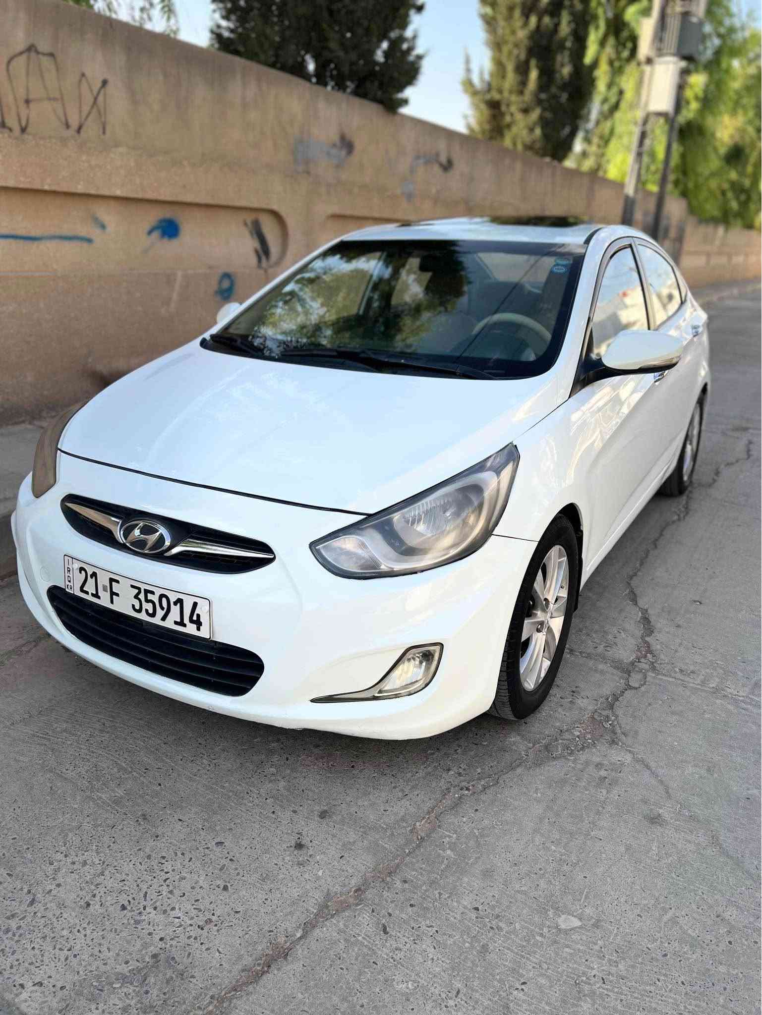هۆندای اکسێنت بئ بۆیاخ 
فول مواسفات 
سڵاید
ناوزەرد 
سەنەوی تازەیە ڕەقەم تازەیە 
بئ بۆیاخ تەنها ٣ جئ تعدیل بچوکی هەیە پێوەی دیار نیە ماباقی بەشەرت
گێڕ و مەکینە بێ عەیب 
تەقە و رەقە بەشەرت 
لە چەمچەماڵ
***********

***********
Vip car شمشمل, السليمانية
