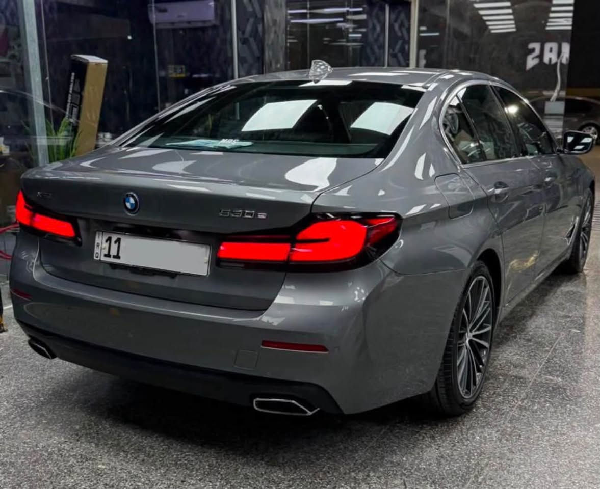 Bmw530e 2023
هايبرد و بانزين وشحن ٣ انظمة فول مواصفات ١/١ 
ماشية ٨٢ الف ميل حادثهه بنيد ودعامية
وببغداد انصبغ باب السايق 
السيارة تصليحهه كلش حلوة وكلش كاعدة وناصبة
بدون ملاحضات
كير محرك كفاله برغي مملعوب بيهن 
رايدهه ب24,500$ مكاني بغداد
***********
