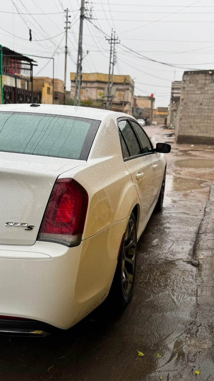 اوباما 16 كندي S
كفاله عامه من الضربه والصبغ والتبديل
شفتات بالستيرن
كير حرف S
دمام خلفي
تدفع بالكشنات
شاشه كبيره
تشغيل عن بعد
مكينه وكير كفاله
تخم تايرات كابسن 
الوين 20
السياره جديده كلش 
المكان بصره گرمه علي 
الرقم ***********
السعر 235 وبيه مجال قليل البصرة, العراق
