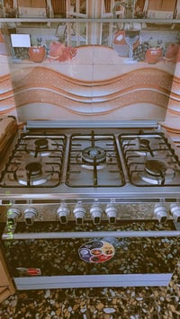 طباخ يطالي جديد مستخدم بس شهرالي يريده يتصل عله هاذاالرقم 07705715859