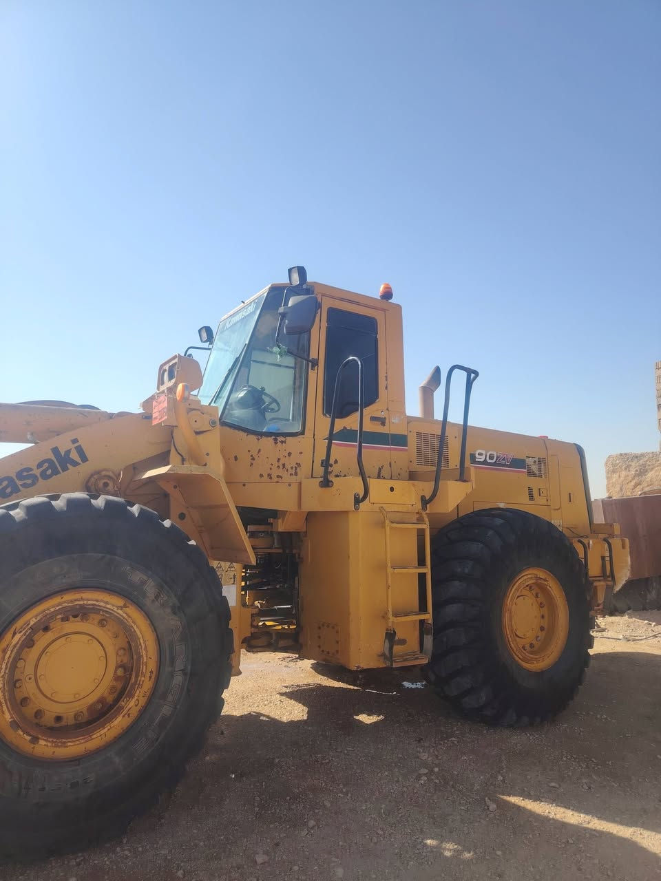 سلام عليكم شفل للبيع 90zv جاهز للعمل رقم شمالي نكليزي للاستفسار ***********

