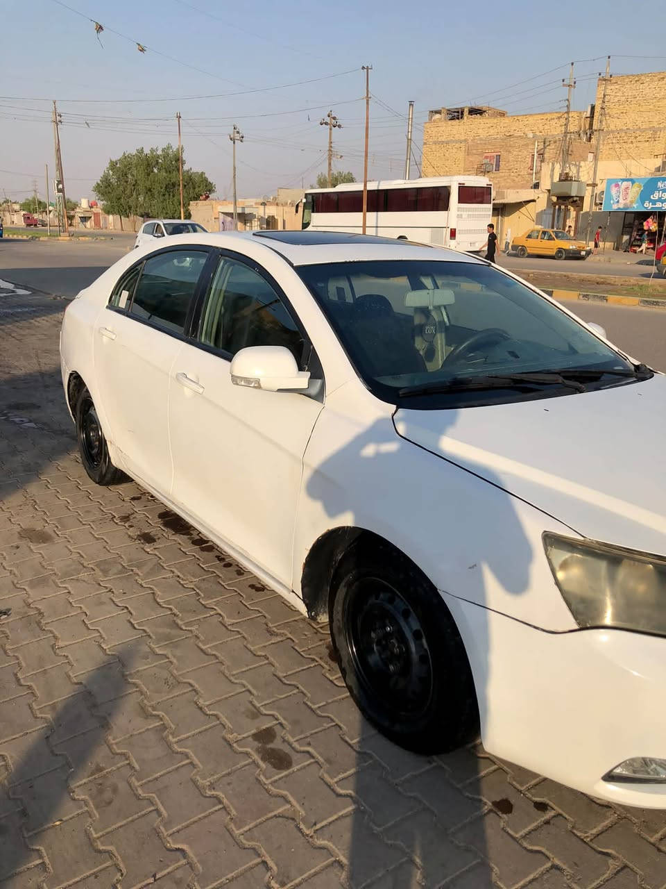 سلام عليكم ام كراند سي 7
محرك 1800 محور محرك وكير كورلا بيكاتشو 
حداديه جديده سنويتها 2028 رقم الجديد تحويل ثاني يوم بيها رشات صبغ اثر الخياس مع  صبغ البنيد وجاملغ سياره كشرتها حلوه تبريد شغال فقط الفان مالته ضعيف مو كلش قوي مكانها ميسان
للاتصال ***********
