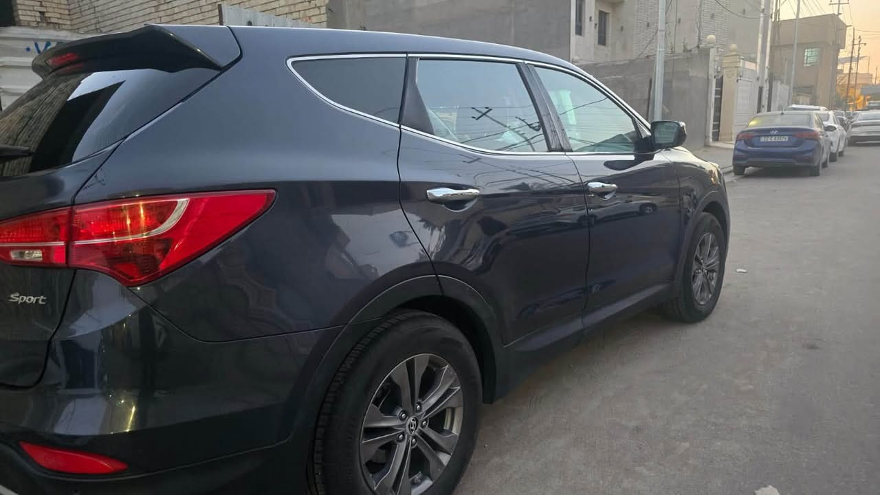 سنتافي وارد موديل 14 فول مواصفات فتحة.. بانوراما.. رادارات.. اشاير بالمري.. كاميرة.. كشنات الامامية كهربائي.. تدفئة. تبريد للكشنات 4 سلندر 
تبريد قطعتين امامي خلفي.. تحكمات وغيرها الكثير
الحادث موضح بالصور
سيارة جاهزة
السعر120
الرقم بغداد انگليزي
للتواصل***********
