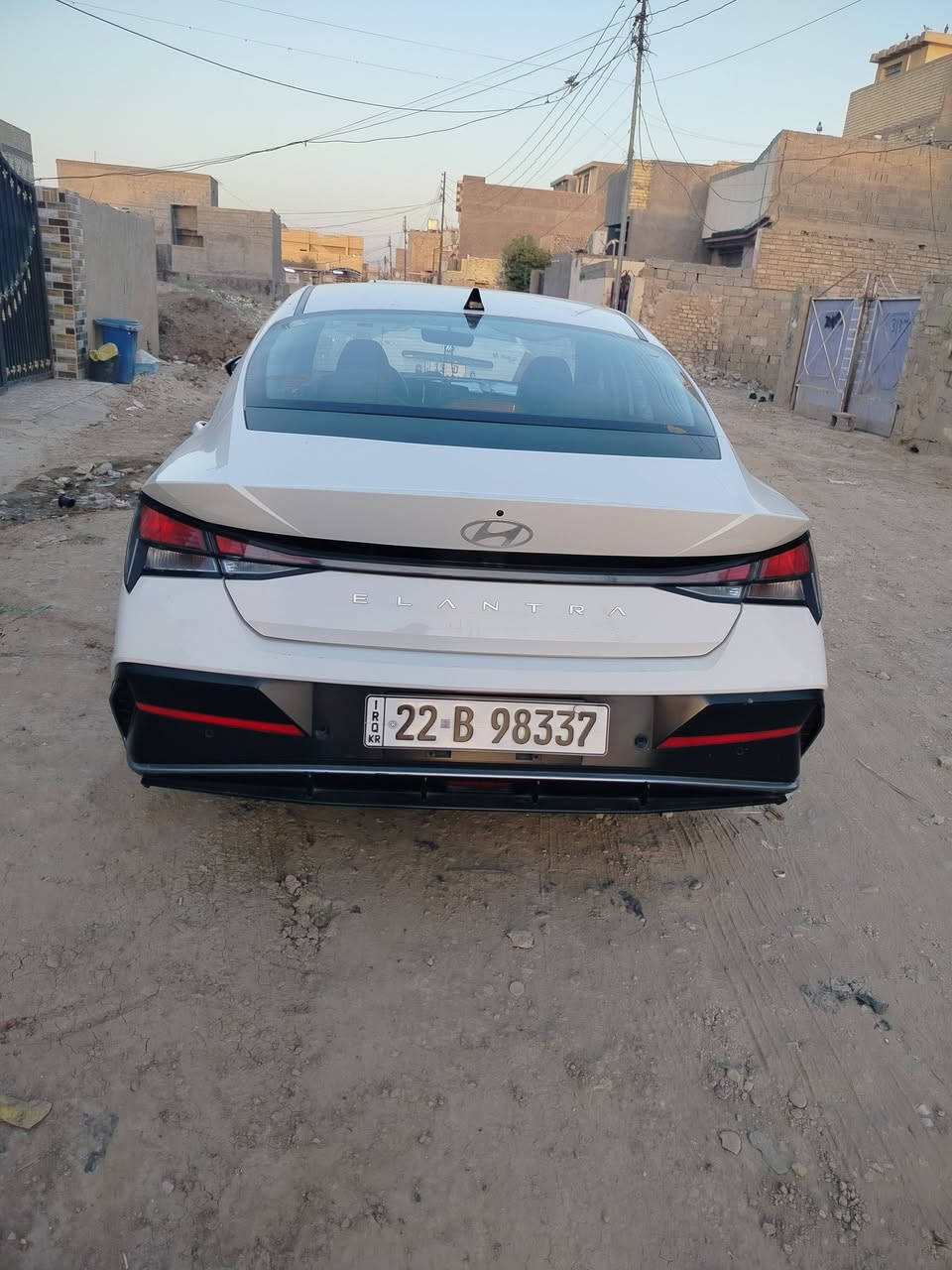 السلام عليكم ورحمة الله وبركاته
مراوس بهوندا سفك وحسب القناعه
النترا موديل 2024 عل وضع الشركه
ماشيه 30الف كيلو وقابل للزياده 
خليجي مكفول كفاله عامه 
تحكم ستيرن بانوراما 
4وضعيات قياده 
أوتو هولد 
مري شفط وباقي المواصفات معروفه
العنوان بغداد -ابو غريب او غزاليه
رقم الهاتف-***********
