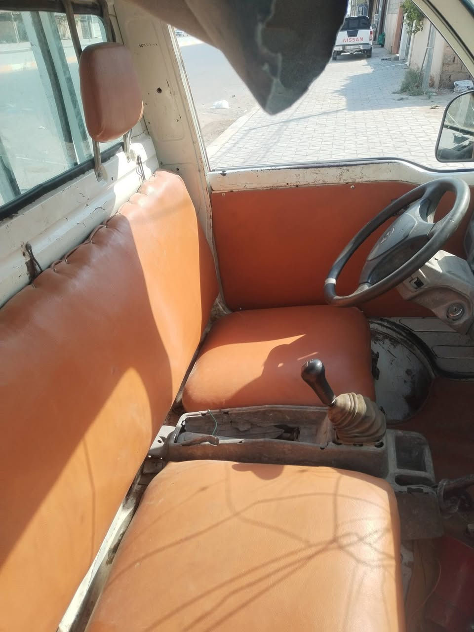 السلام عليكم
كيا شنكا للبيع
السعر 12 ورقه بيها مجال
كشر نضيف جدا داخل مدوشم جلد جديد
السياره بيها تبخير
العنوان تكريت القادسيه قطعه 500
***********
