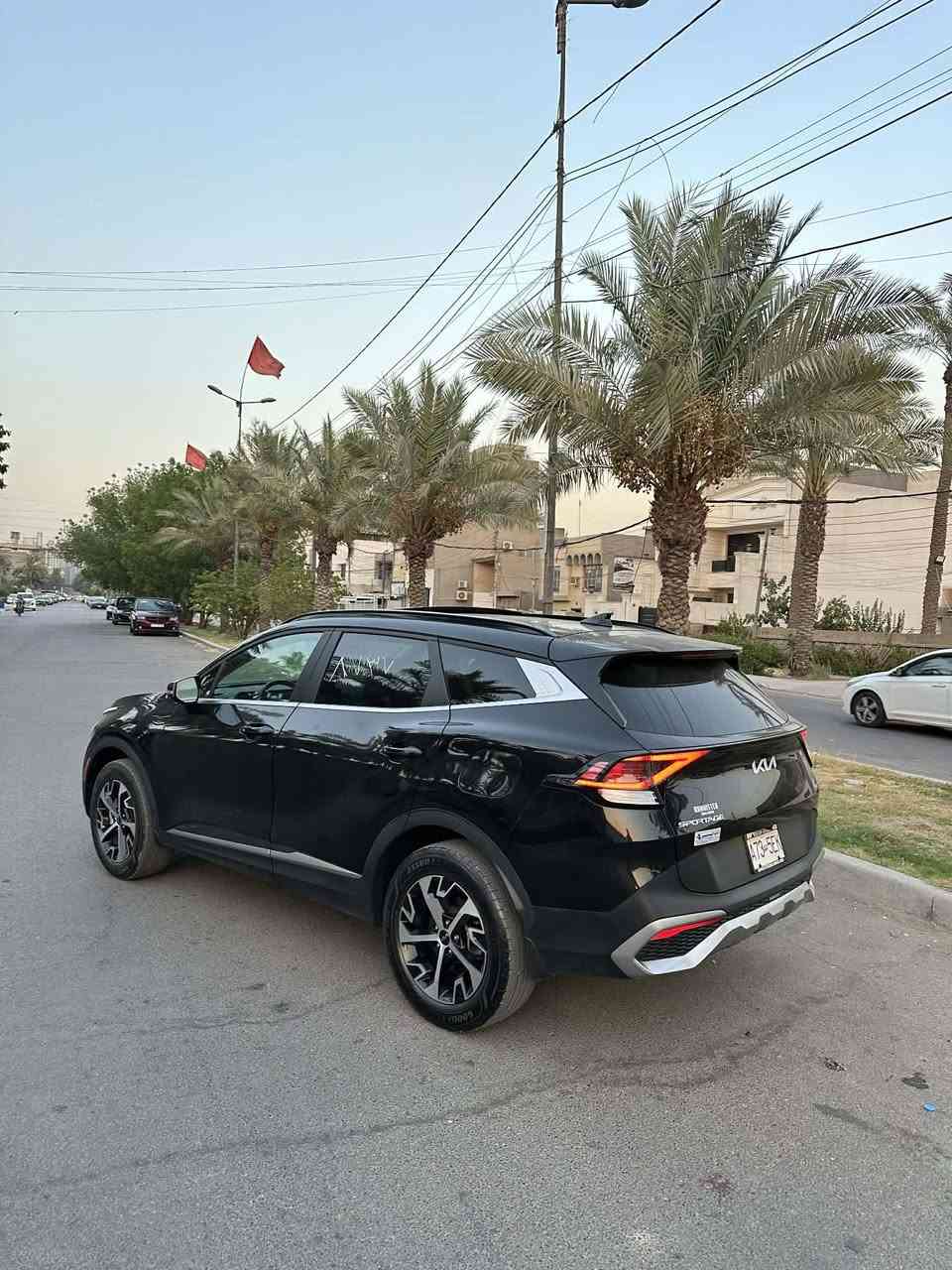 ياالله للبيع
كيا سبورتج 2024 فول EX
دخول جديد فحص مؤقت
مكان السيارة بغداد السيديه 
السعر 170 وبيها مجال للشراي
***********
***********
