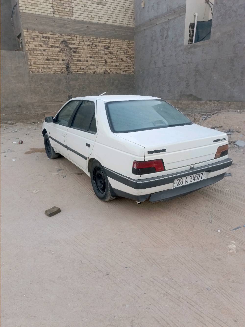 بيجو 405 موديل 2010 كير ومكينه مكفول رقم نكليزي نجف مداور بيها خياسات بلهلالات ممصلحه مكفوله من الصبغ والتبديل سعر 29 بيها مجال ***********