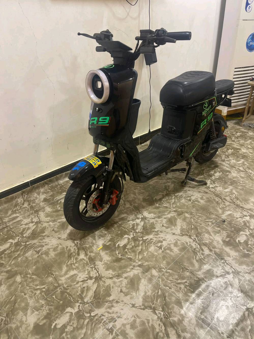 R9 • بدون بطاريات • ابي الخصيب باب ميدان