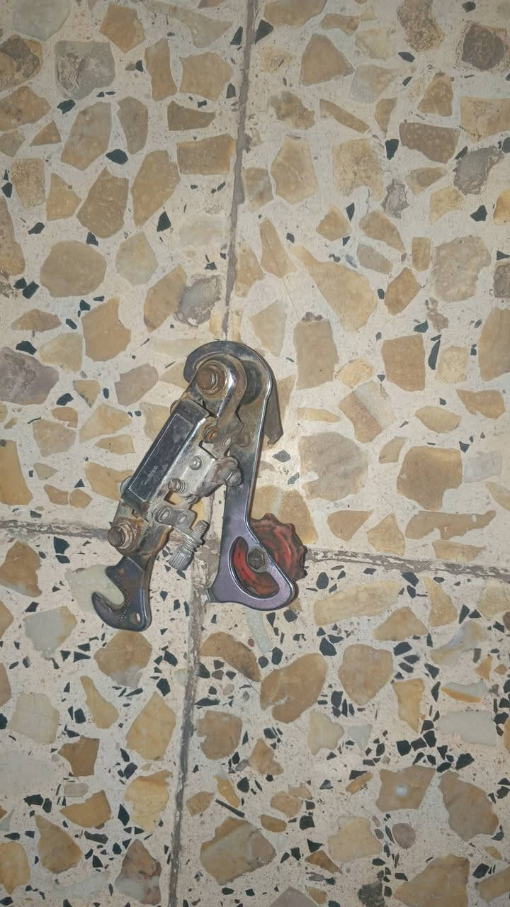 سلام عليكم بايسكل للبيع ب25 بس ويجك ويا عكرب اليريده خلي يراسلني على هاذا الرقم ***********

