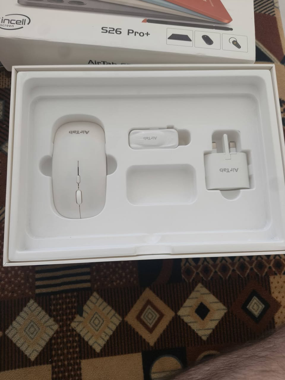 سلام عليكم
ايباد Air Tab  مساحة 1 تيرة رام 24 مستعمل يومين 
بسعر جدا مناسب للأستسفار رقم واتساب ***********
وشكرا.
