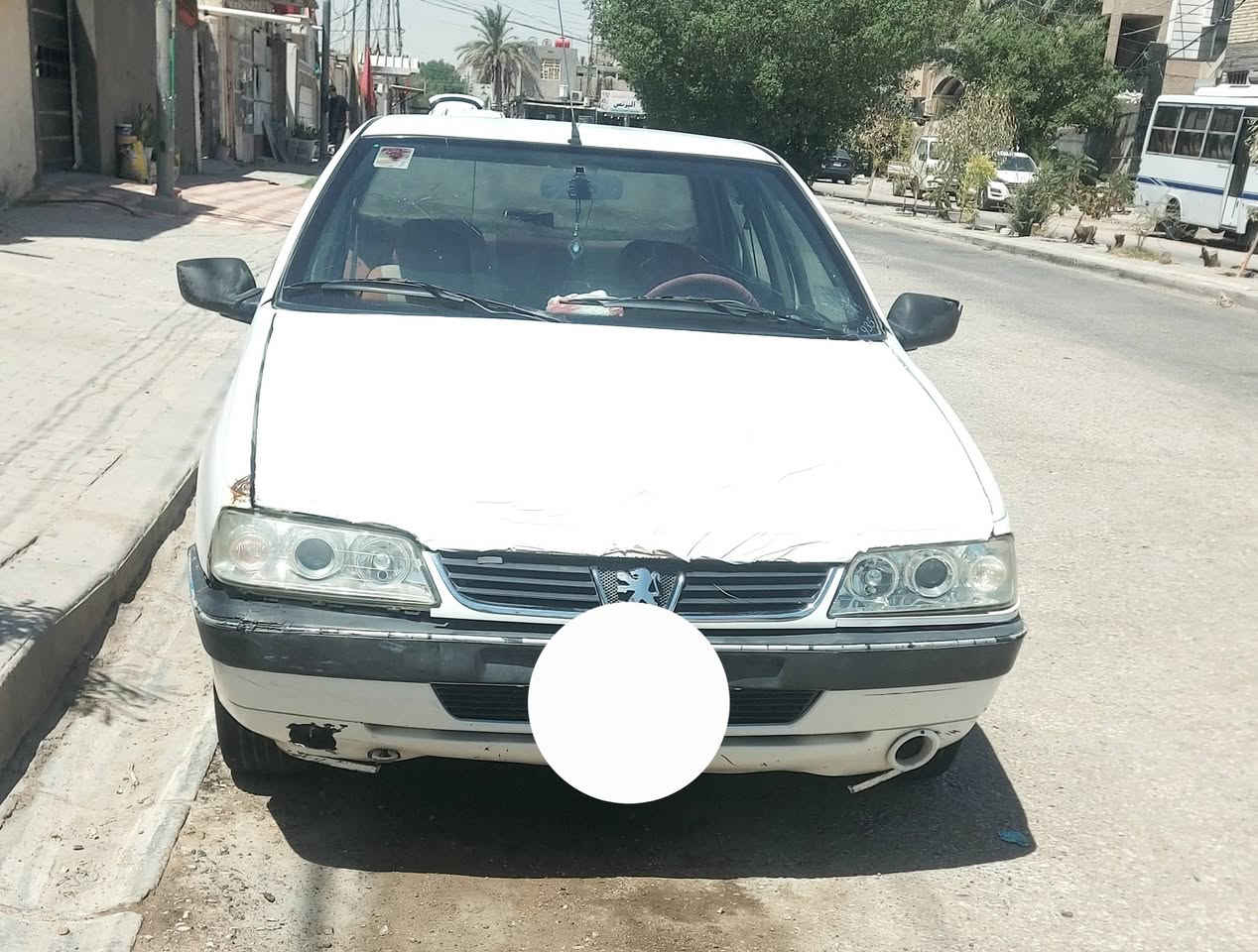 بيجو ٤٠٥للبيع 
موديل ١٢ 
محرك كير شرط
تبريد تدفئه شغال 
رقم نجف سياره بسمي 
سياره بيه بارد 
***********
