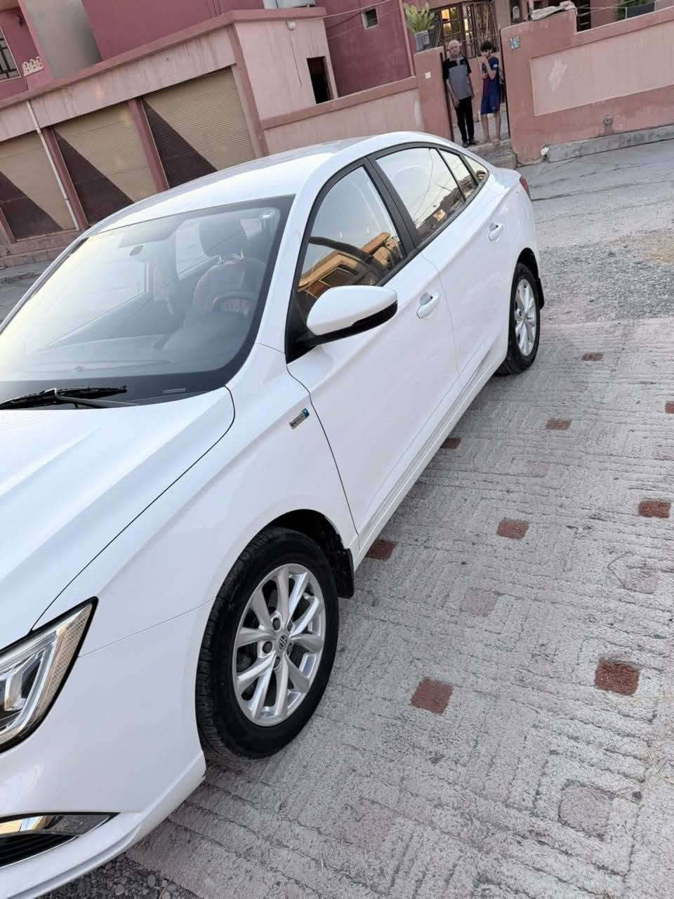 ام جي 5 • ٢٠٢٣ • ٢٠ الف