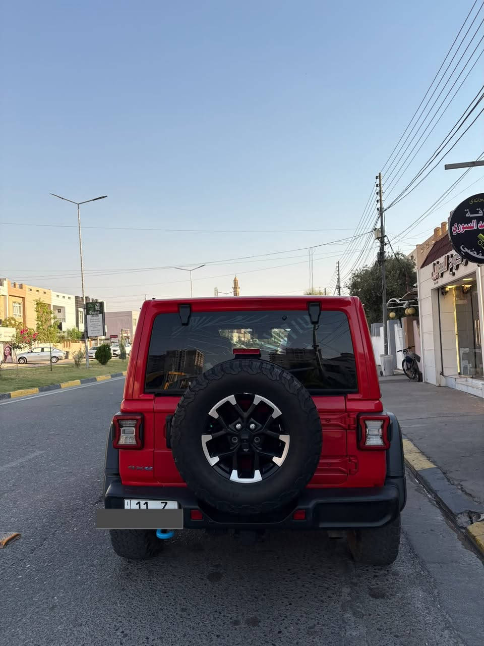 جيب رانكلر روبكون 2024
رقم بغداد بأسمي
نضام هايبرد وكهرباء وبانزين 
4 سلندر 2000 تيربو
ماشيه 27 الف
فول مواصفات
شاشه كبيره شكل جديد
بصمه
رادار امامي
سقف ينفتح كهرباء
دوسات كهرباء
لدات امامي وخلفي
كامره خلفيه
————
ضررها خلفي
صندوق مبدل نفس لون بلادي 
جاملغات خلفيه صبغ 
بدون ايرباك
مكان سياره بغداد-كاظمية
السعر 245 ورقه
***********
