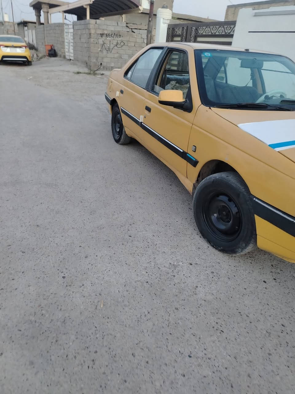 سلام عليكم بيجو الميس موديل 2015 البع مستعجل رقم ***********
