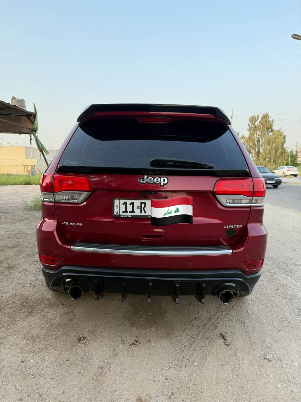 ‏*jeep Grand Cherokee
* جيب شيروكي  للبيع لمتد خليجي رقم بغداد خصوصي
*موديل 2014  خليجي 6V سلندر
* فول 1/1 لمتدد
*لونها احمر صدفي مميز 
*كير طيارة 
*ا 4x4 
* تبريد ثلج 3 قطع 
*تشغيل عن بعد
*كشنات كهرباء +تدفئه  +خرن ميموري +تدفئة بلسترين
*بانوراما 
*شفتات بلمقود سبورت 
*تدفئة بلمرايات الجانبية
*انارة ترحيب بلمرايات الجانبية
‏*cd وسطي
*شاشة كبيرة
*داخل بيجي
*حساسات خلفي
*صندوك كهرباء
*السيارة ماشيه 122 الف 
*بيها كلير جاملغ ايمن  وبنيد وجاملغ ايسر مبدل بدون دواخل 
مكان السياره بابل الاسكندرية 
***********
السعر 185$ الاسكندرية, مصر
