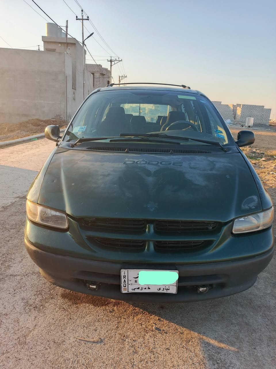 السلام عليكم
للبيع سيارة دوج كرفان موديل 97  .
اللون زيتوني محرك نظيف وبشرط v6  .
سيارة  7 راكب . 
بيهة كوبون بانزين . طوافة جديدة .
السعر 43 $ وبي مجال للشراي 
للاستفسار  ***********  واتس اب
