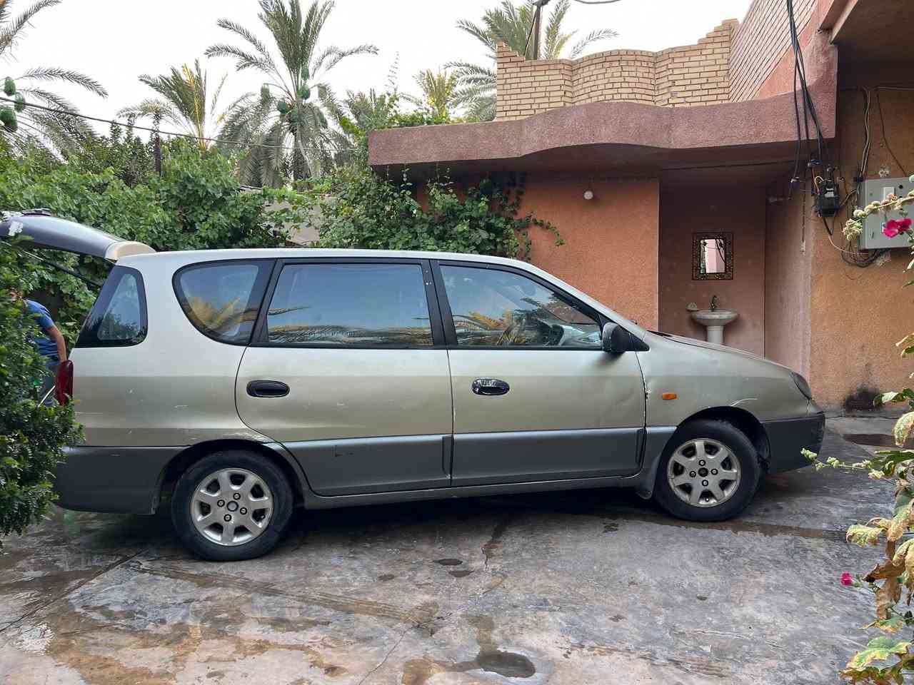 اسلام عليكم كيا كارنز مديل 2000 كير ومحرك محور كامري ابو الجف السياره باسمي رقم بغداد انكليزي السياره سبعه راكب استيشن خير من الله اقتصاديه كلش وتبريد شغال هاذا رقمي ***********
عارضهة 40ورقه وبيه مجال
