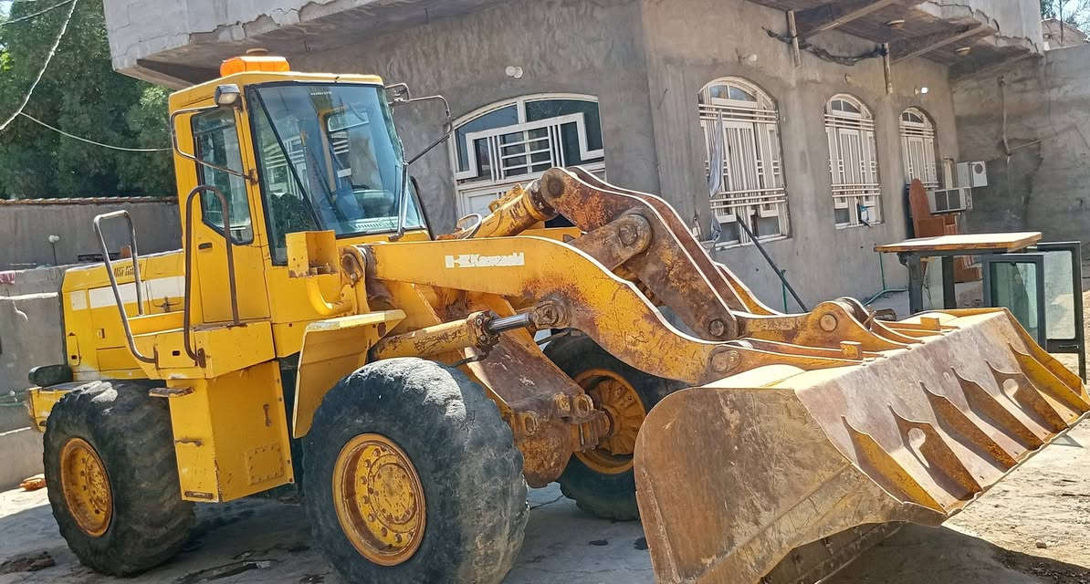 شفل كاوسكي ياباني حجم70 اراوس وابيع مديل 2002.محرك ازوزه قماره دور الستفسار***********
