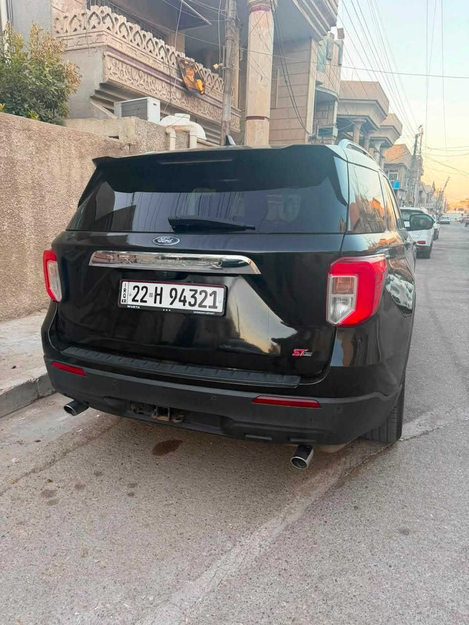 ( للبيع او مراوس بلاند كروز )
فورد اكسبلور 2022 اربيل باسمي 
محرك 2300 تيربو بانزين عادي ماكو دوانز 
7 راكب جلد منفصل Vib 
ماشية 46 m 
شاشة جبيرة 
4 كامرات 
حساسات رادار امامي 
كشنات تدفئه تبريد 
اوتو هولد سايد بريك بصمة اوتو 
عداد ديجيتال 
سيارة لمتدد الاخير عدا الفتحة 1/1 
تراي وين ميعجبك جديدة 
صدر امامي خلفي 
تخم تاير على وضع شركة 
——————-
👈 بجم كبس 
3 قطع جاملغ امامي وجاملغ خلفي وقبق جنطة 
سونار موجود وصور الحادث مرفق 
بدون دواخل شواصي تكم كفاله 
———————
سعر 215 ورقة $
عليها غرامة 18 ورقة ينزلن من سعر 
تحويل ثانيوم
———— 
عنوان بغداد البنوك / او اربيل طريق كوية 
***********
***********
