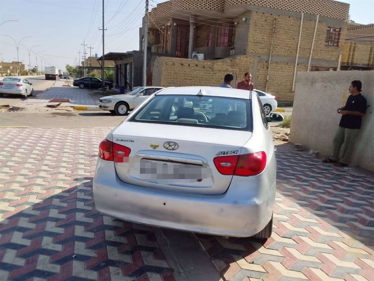 السلام عليكم النترا مديل 2010 ادوات كصة جنطه متومه 
جاهزه مكينه كير حداديه تخم تاير تبريد ثلج دواخل حلوه 
كهربائيات كلها شغاله جاهزه من كلشي مكاني ذي قار الشطره 
السعر 35 وبيها مجال الاستفسار اتصل على***********
