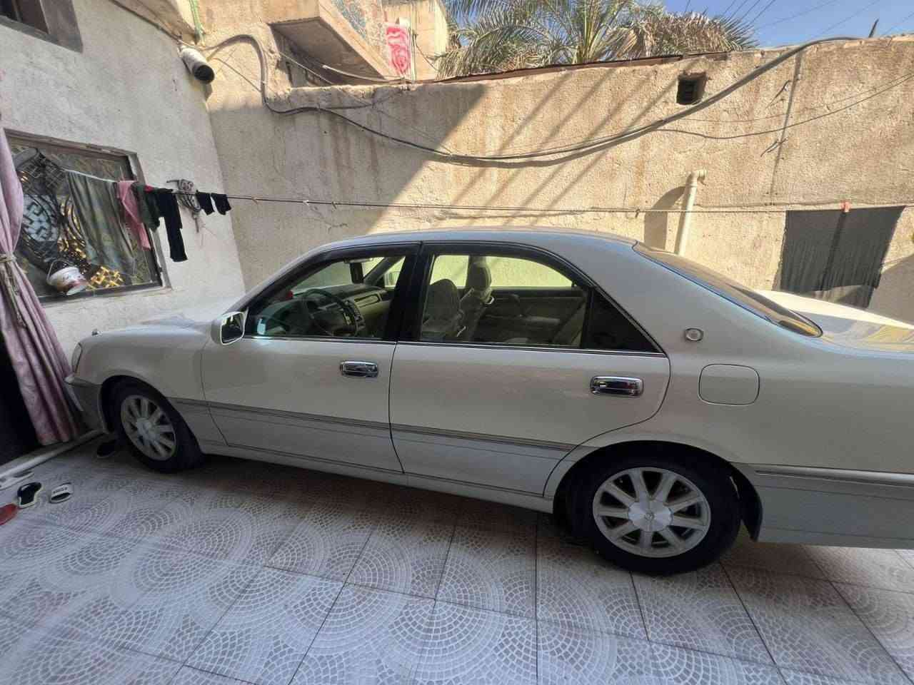 سلام عليكم تيوتا كراون للبيع موديل ٢٠٠٢ لاستفسار تصال ***********
