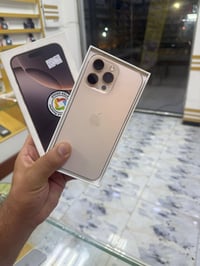 آيفون ١٦ برو ماكس • ٢٥٦ • بطاريه ٩٢