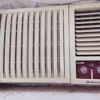 مكيف دينكا 2 طن للبيع تبريد ثلج ع فحص  سعره 125 الف قفل يعني بدون عمله...