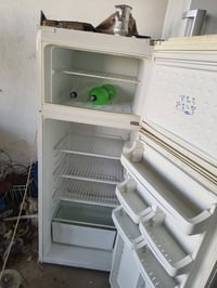 ثلاجه فول • نضيفة • شغالة