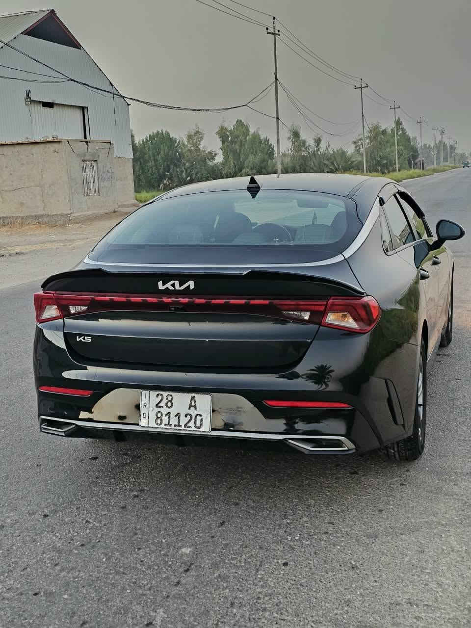سياره كي فايف موديل 23 رقم نجف للبيع او مراوس حره مكينه 1600تيربو ماشيه 48 سياره جديده كلش حادثه بدون داخل سعر 135وبيه مجال مكان السيارة النجف الحيره *********** وارد امريكي

نص مكتوب في الصور:
- 2023 KIA ... bid.cars 1 / 10 Sales History 1 Similar archival offers
- 11:00 2023 KIA ... bid.cars 5 / 10 1:1