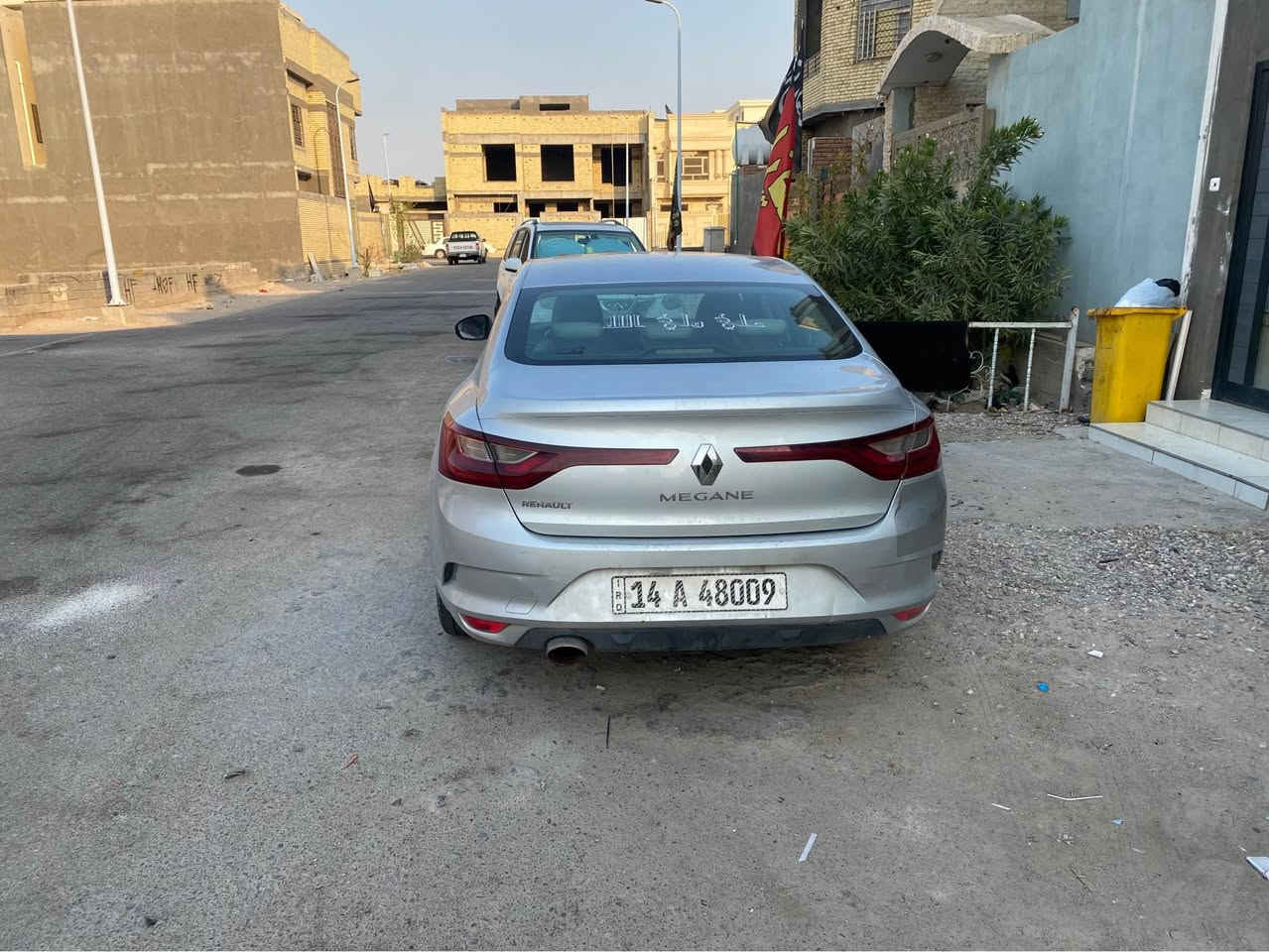 السلام عليكم 🫡 
رينو ميكان       2019
رقم بصره جديد تحويل مباشر 
السياره ما بيهه حادث فقط
صبغ بنيد وجاملغ فقط 
مكينه وكير بيكاتجو ياباني تحوير مضبوط 100/100
تبريد ثلج ويه السويج 
السياره خير من الله 
حداديه حلوه 
السعر 70 وبيهه مجال 
مكانهه البصره حي القضاة 
الهاتف ***********
مكلف بل النشر البصرة, العراق
