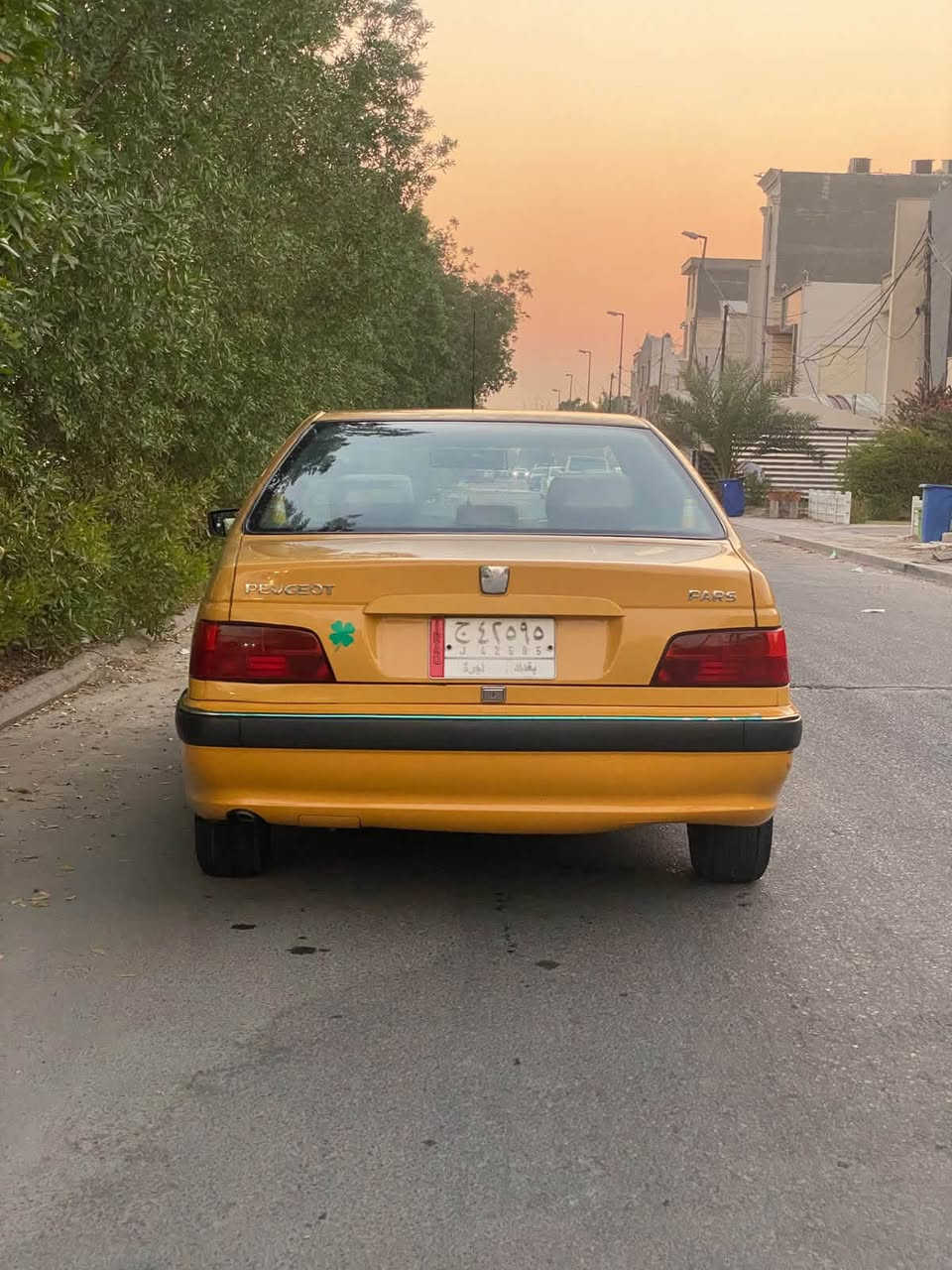 سلام عليكم
بيجو بارص 
٢٠١٥ 
صدر امامي خلفي جديد
باتري جديد
داينمو جديد 
كير مكينه جدد
غرفه جديد ودوشمه 
السياره منهه للشارع مابيه مصرف 
رقم بغداد بسمنا 
رايده ب44 وبيه مجال قليل او مراوس بشي احدث 
***********
مكاني بغداد /البياع
