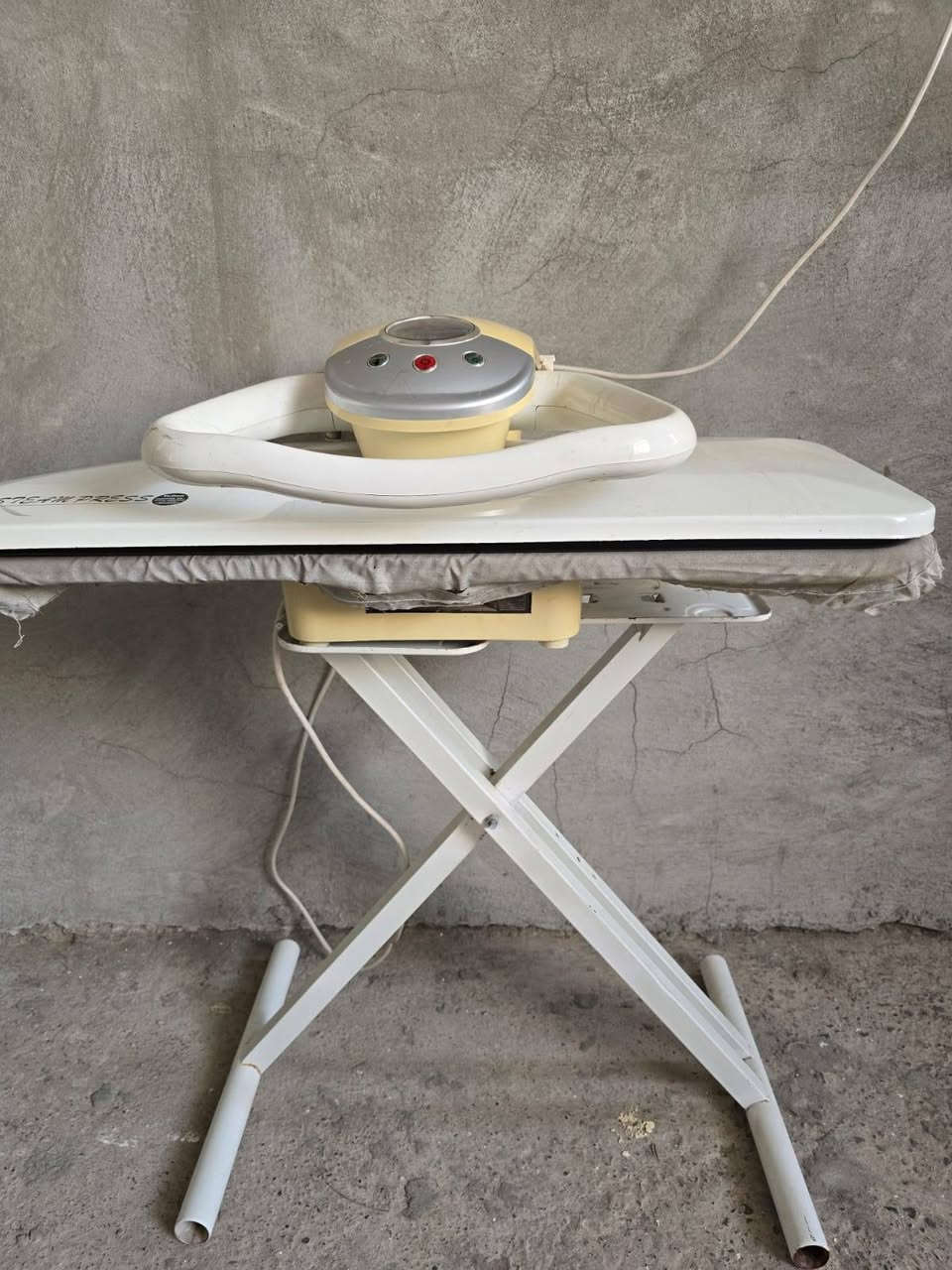 للبيع كل واحد وسعره مكلف بل نشر
***********
مكانهم جلاولاء للاستفسار تصل الرقم

