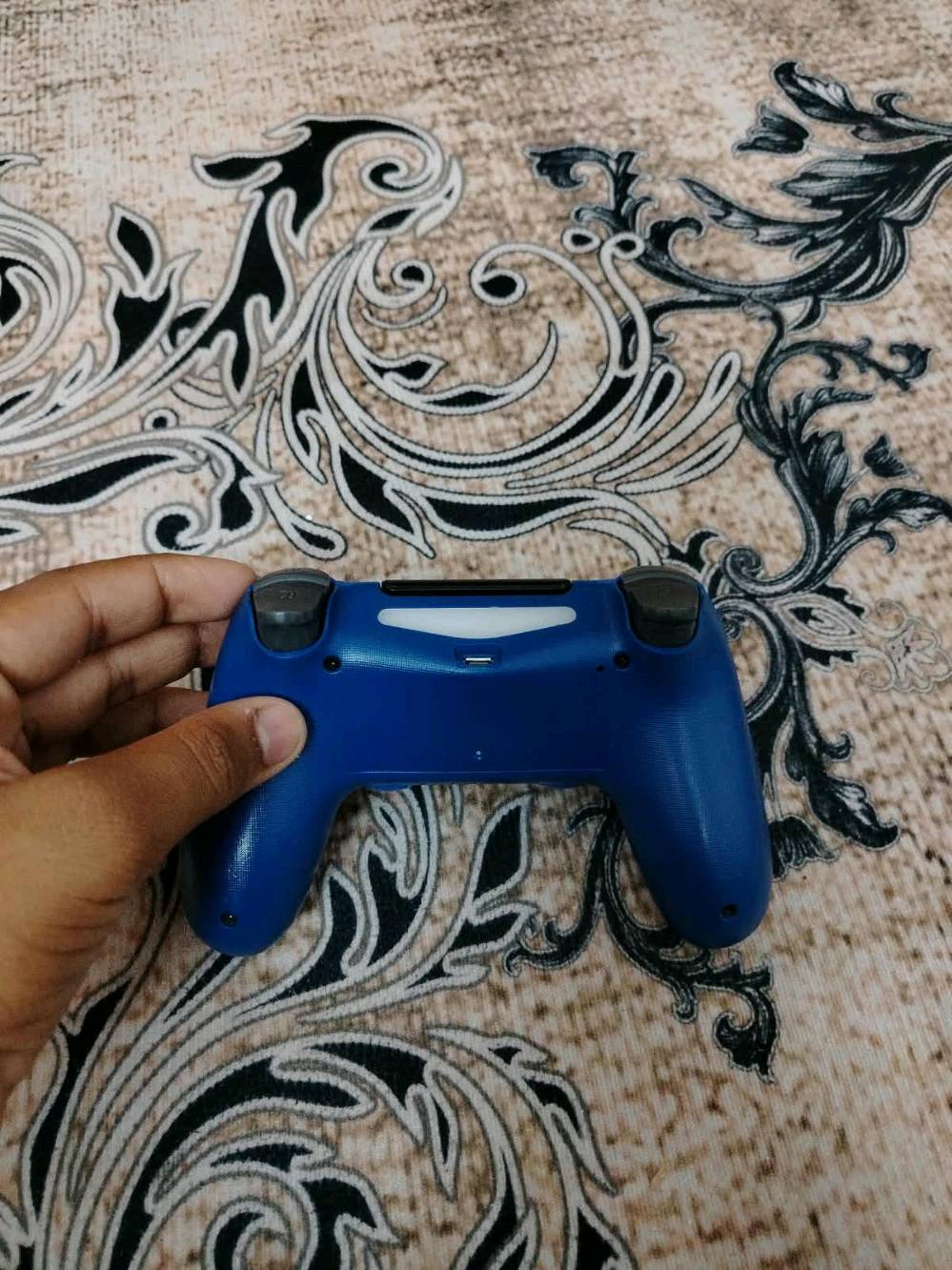 يد سوني ٤ • البصرة