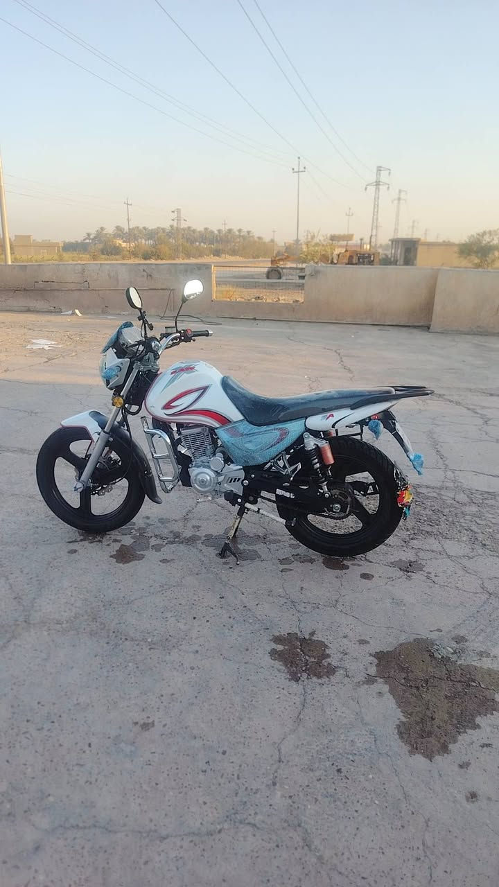 السلام عليكم  دراجه سنكي  موديل  2024 دراجه حلوه ونضيفه السعرر 1300  ***********
