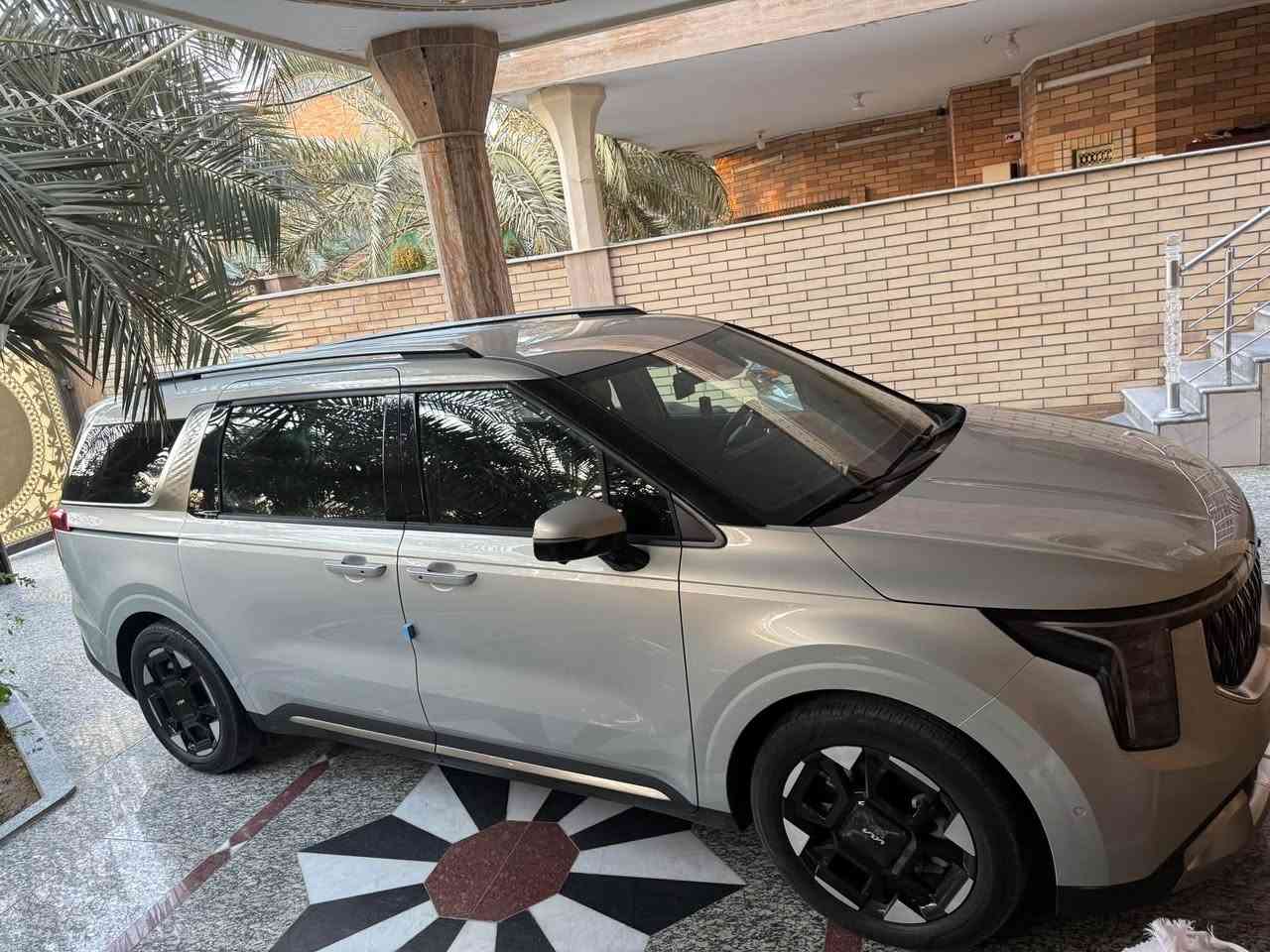 كرنفال موديل 2025 وارد كوري كفاله عامه
رقم اربيل 
احنا مستورديها ماشيه الف
هسه ماشيه 26.000
السياره بحالة الوكالة
السعر (340)بيها مجال حق الشراي 
للاستفسار
***********
