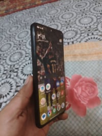 بوكو X4 برو 5G • ٢٥٦ • نجف