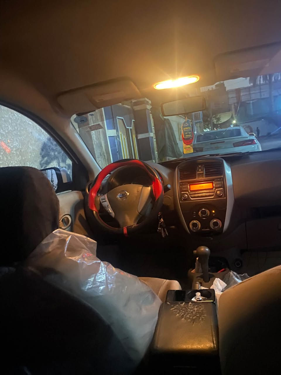 نيسان صني 2019 
رقم اربيل بأسم شركة 
مكينة وگير مكفولات 
لايت زينون غرفة نظيفة 
دهن اصلي فقط موتل 
تبريد ثلج 
ماشية 170 
بيها فقط جاملغ السايق بارد و صبغ بدون حادث 
مكاني نجف 
السعر 91 وبيها مجال للشراي 
للاستفسار 
***********
