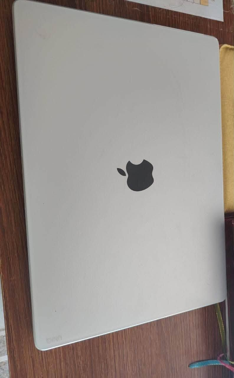 #يتوفر #مستعمل
MacBook M5 pro 16 inch
Ram#24
Hard#1Tb
Cycle #10🔥🔥
Battery 🔋 100%
عربي شرق اوسط بعده بالضمان
نظافه 100%
كامل الملحقات 
السعر 🔥🔥🔥
 4,250,000
للاستفسار والطلب التواصل على الخاص او ارسال رسالة واتساب 
***********

