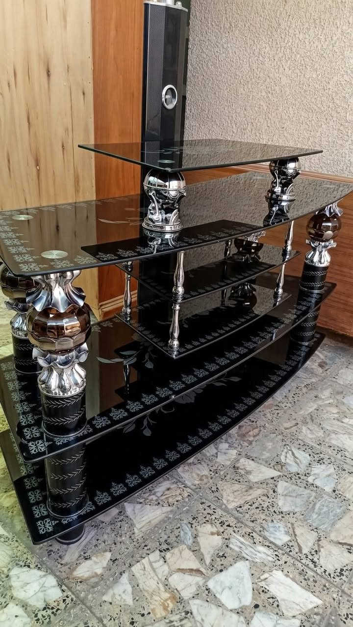 ميز شاشة السعر ٣٠ الف
*********** واتساب
