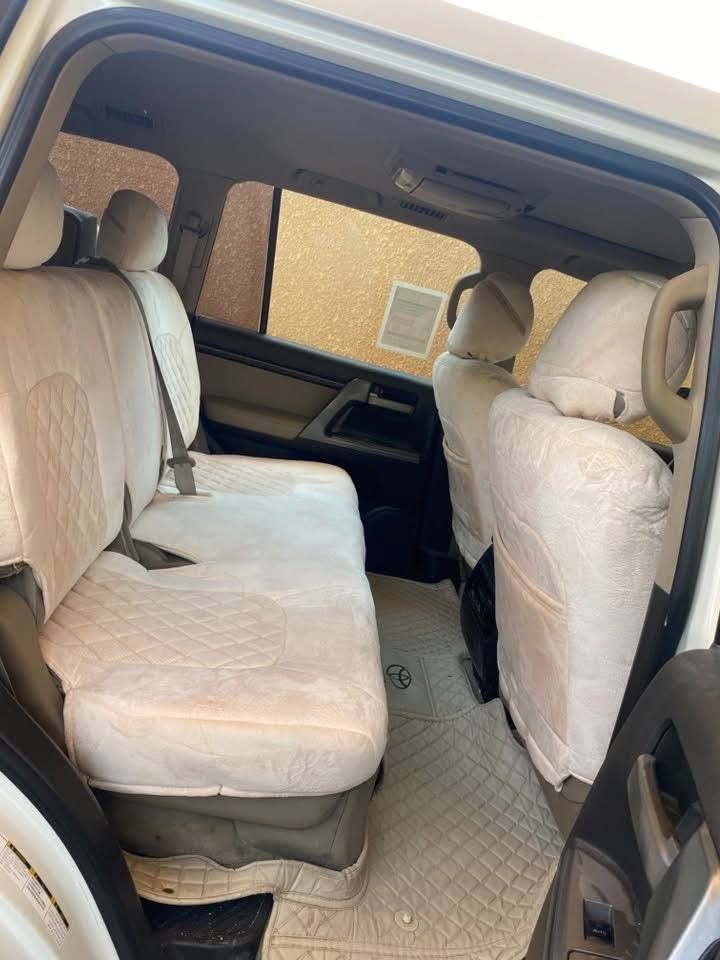 لاندكروز VXR • ٢٠١٠ • رقم بغداد