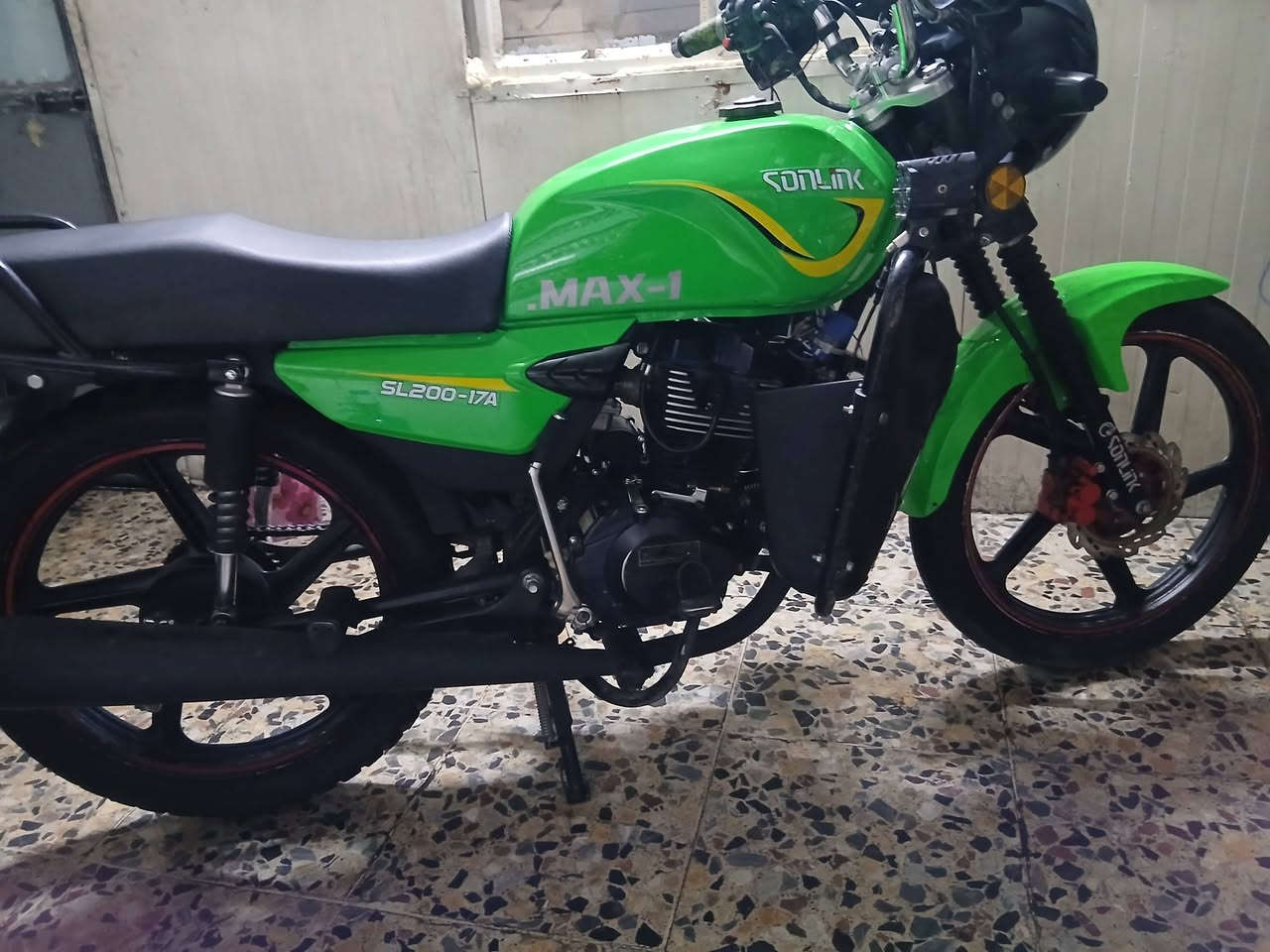 السلام عليكم
سونك ماكس محرك 200cc مكفوله من كلشي ممدود عليهة سبانه نضيفه بمعنة الكلمه مثل مموضح بالصوره الدراجه استخدام شخصي ممشتغله دلفري مكاتبه فقط اكفلهة الك حلال وحرام السعر 850وبيهة مجال او مراوس حسب القناعه المكان بغداد العبيدي للأستفسار ***********
